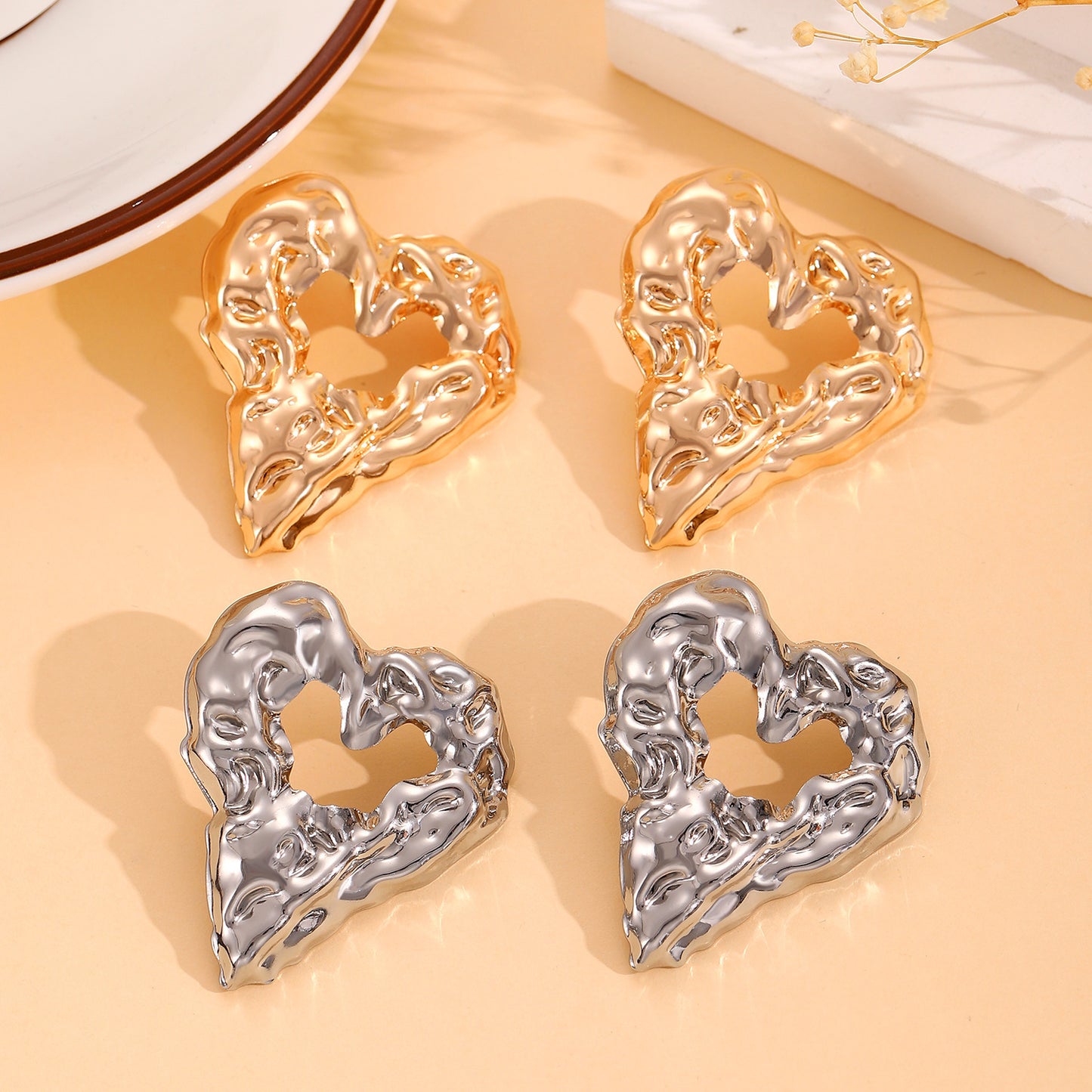 New Pleated Lava Hollow Heart-shaped Earrings Personality Exaggerated Love Earrings For Women Valentine's Day