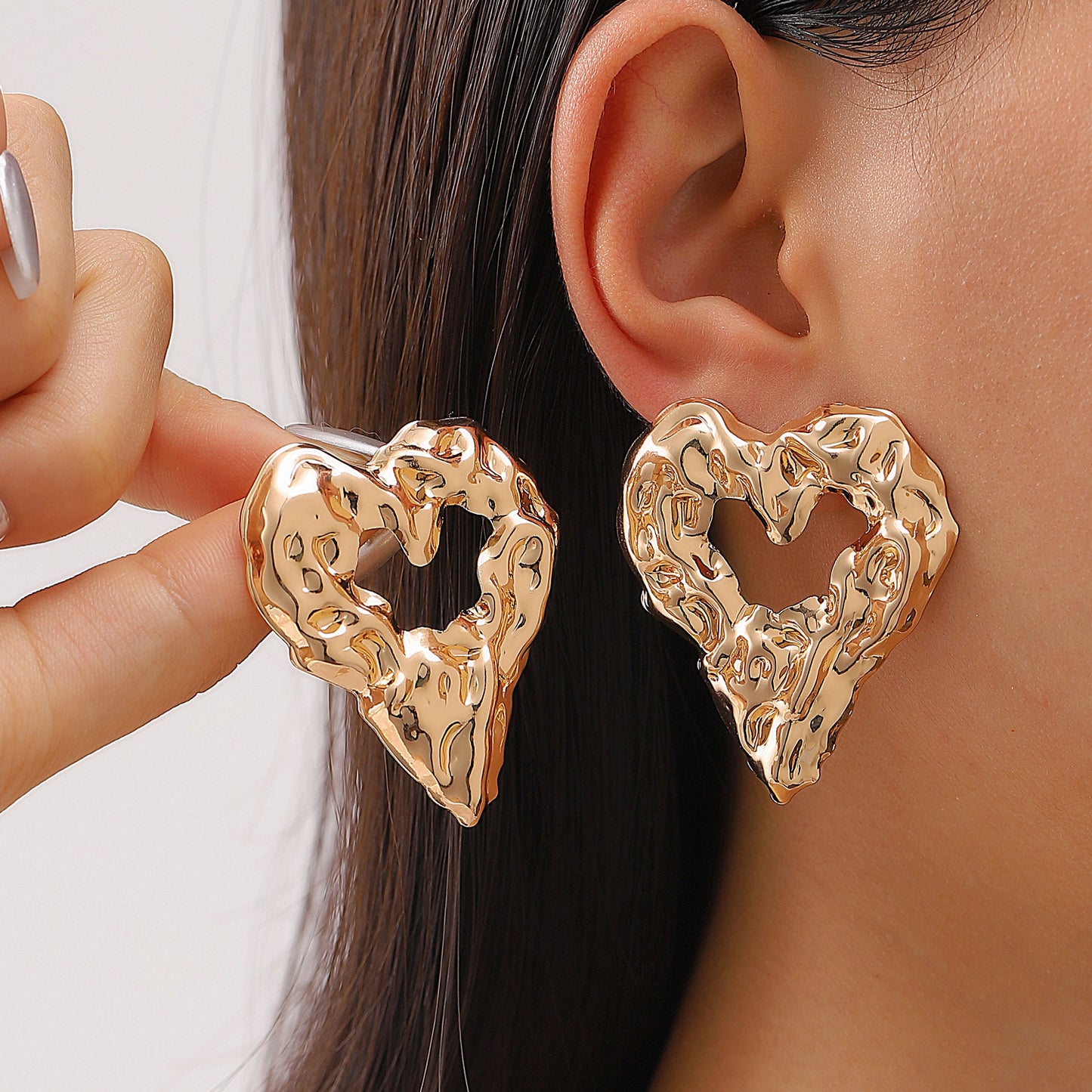 New Pleated Lava Hollow Heart-shaped Earrings Personality Exaggerated Love Earrings For Women Valentine's Day